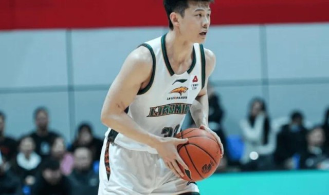 开云体育官网-辽宁2将打强队太吃力！王岚嵚组织与得分全垮，付豪进攻失灵了！