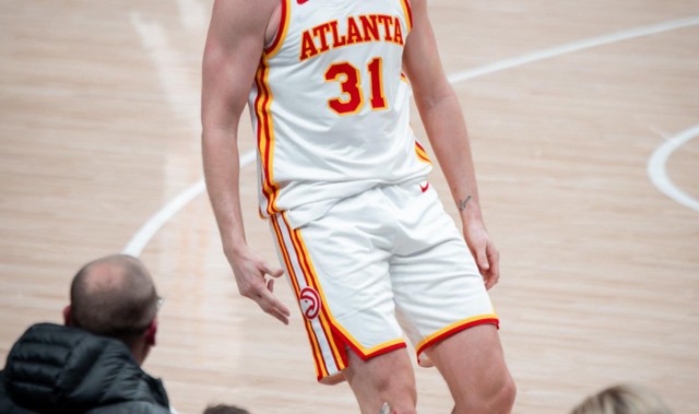 开云体育官网app下载-兰戴尔老鹰首秀砍26+11+5+4帽，火箭弃将爆发|体育赛事讨论|休斯敦火箭队|赛季表现|亚特兰大老鹰队|nba_新浪体育_新浪新闻